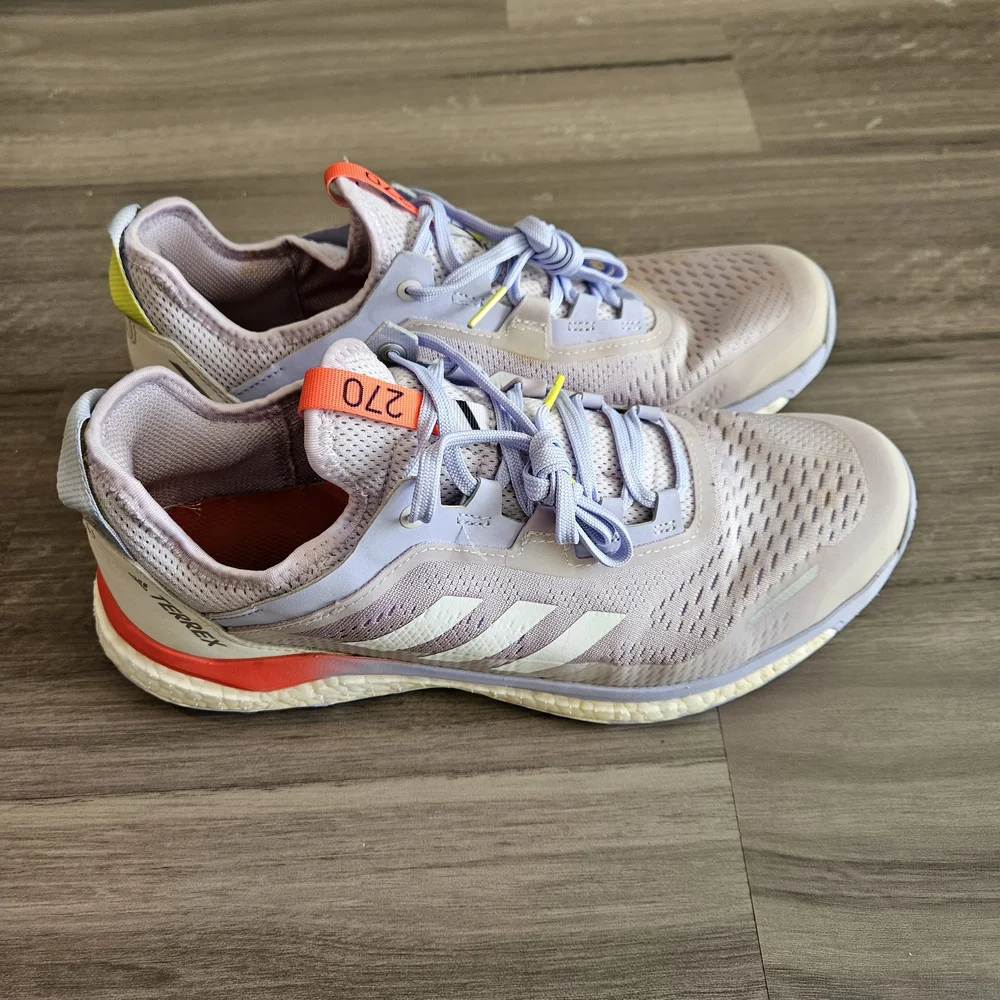 Adidas Terrex Agravic Flow, Size 10 - Picture 2 of 7